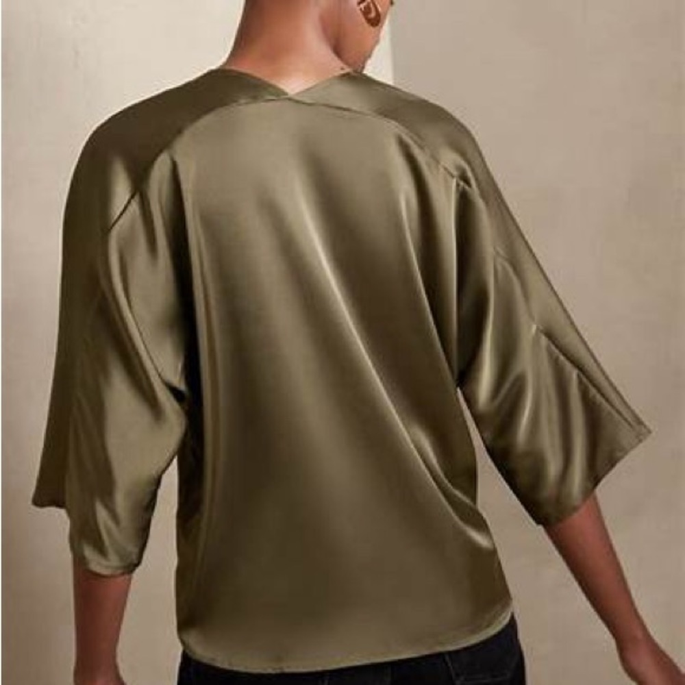 Banana Republic Olive Green Blouse - Picture 3 of 6